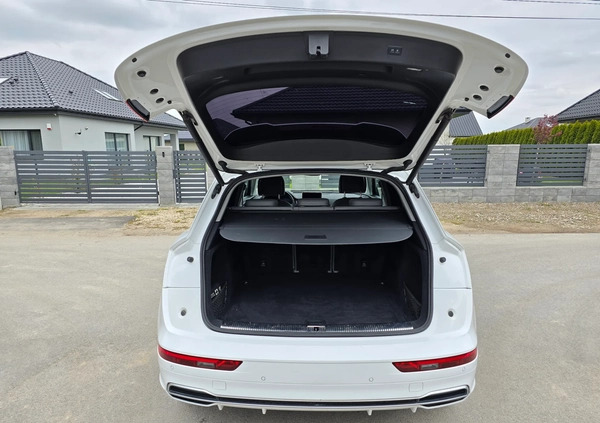 Audi Q5 cena 125458 przebieg: 155000, rok produkcji 2018 z Bystrzyca Kłodzka małe 781